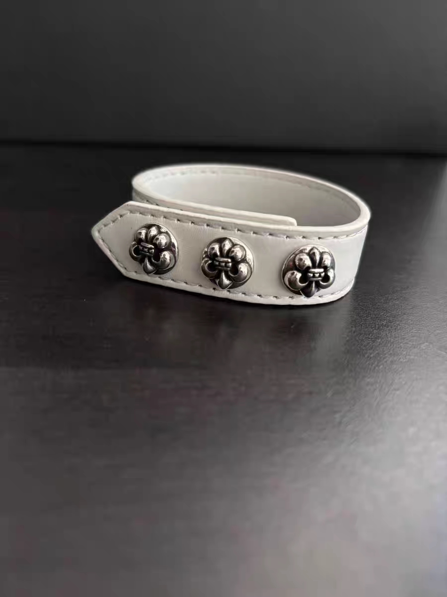 retro bracelet